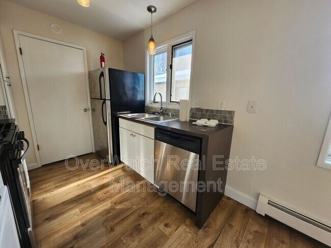 Building Photo - 8114 Boundary Ave