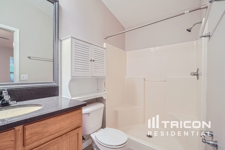 Building Photo - 30634 White Bird Ave