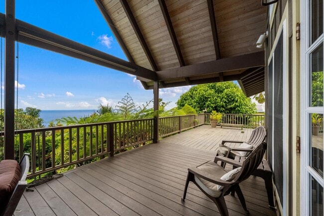 Building Photo - 76-886 Hualalai St