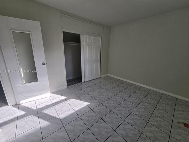 Building Photo - 71 NW 76th St