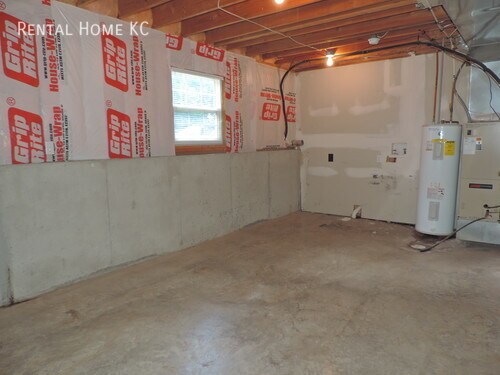 Building Photo - 2-bedroom Townhouse with Double Garage #11228