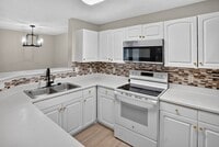 Building Photo - 100 Kensington Blvd