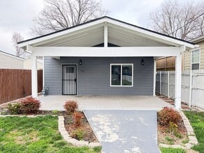 Building Photo - Marvelous 3 Bedroom and 2 Full Bath House!