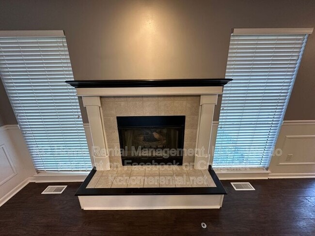 Building Photo - 625 NW Rosaceae Dr