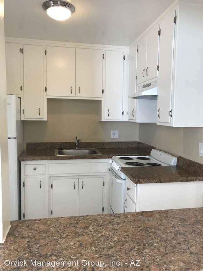 Building Photo - 158 N Sunnyvale Ave