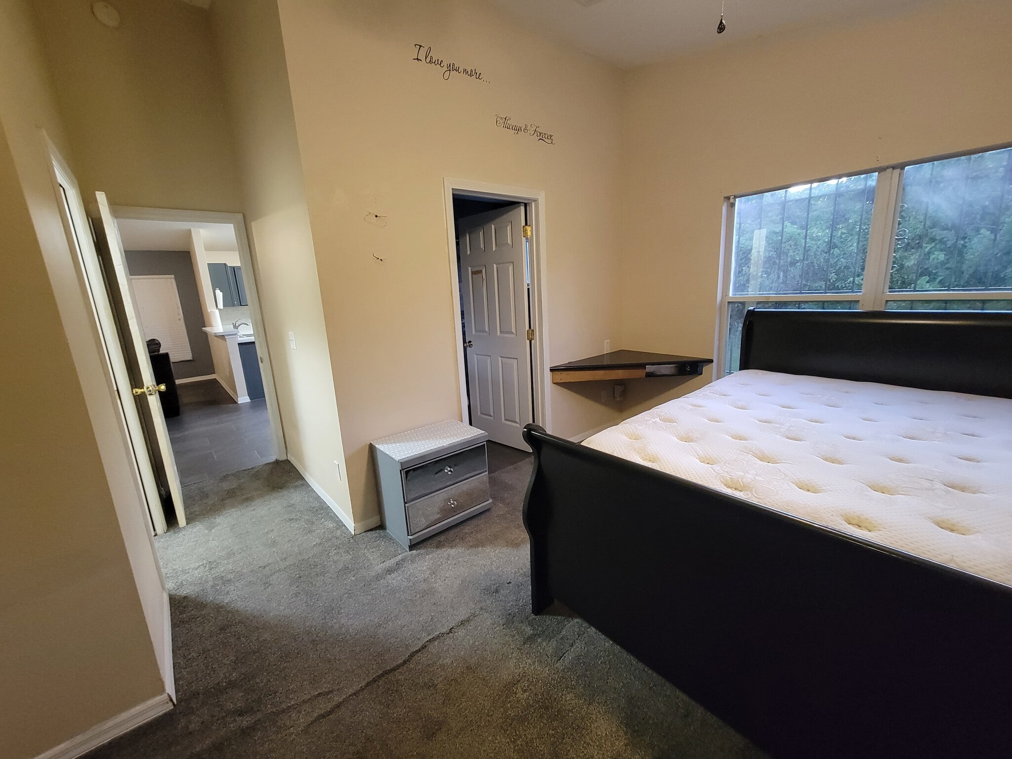 Building Photo - 2038 Blackston Ave