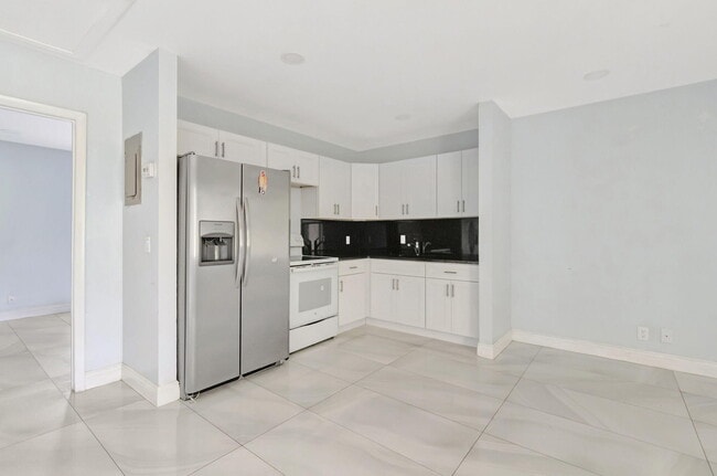 Building Photo - 4338 Forest Rd