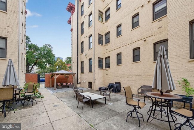Building Photo - 1440 W St NW