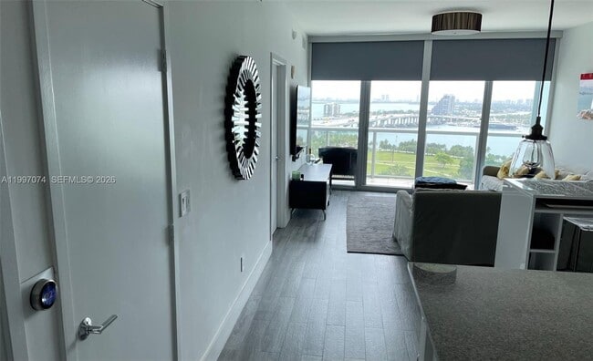 Building Photo - 888 Biscayne Blvd