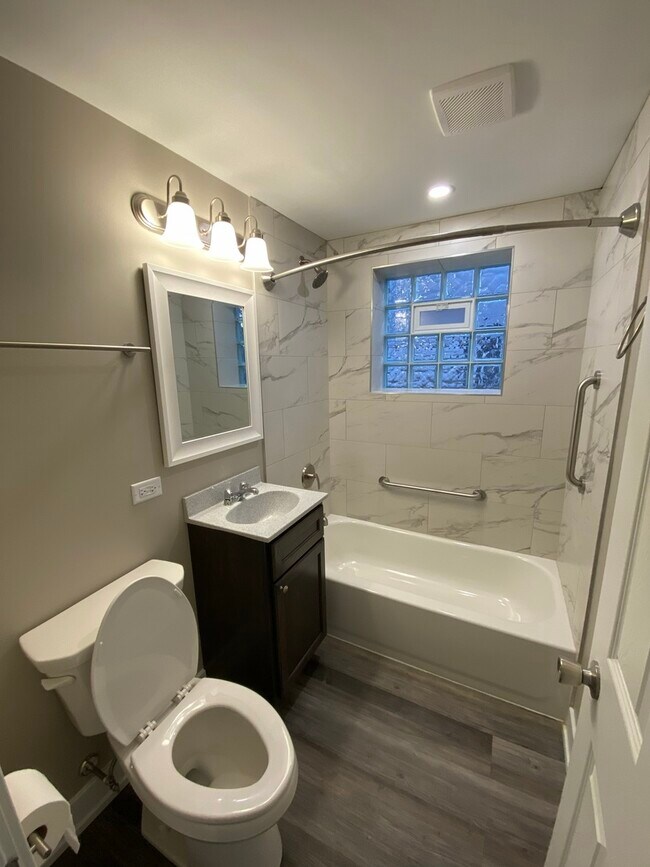 Building Photo - 3345 S Harlem Ave