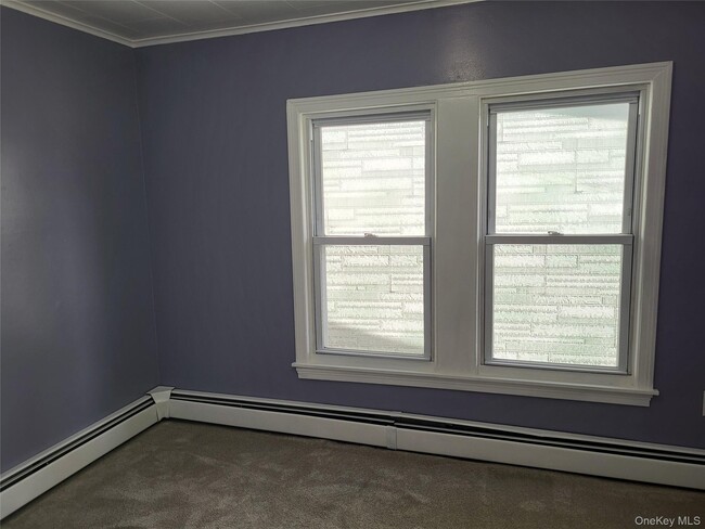 Building Photo - 83 W Main St