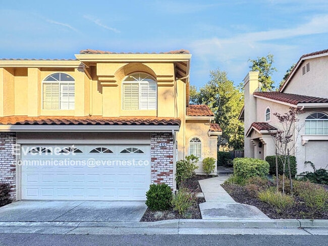 Building Photo - 473 S Clovercrest Ln