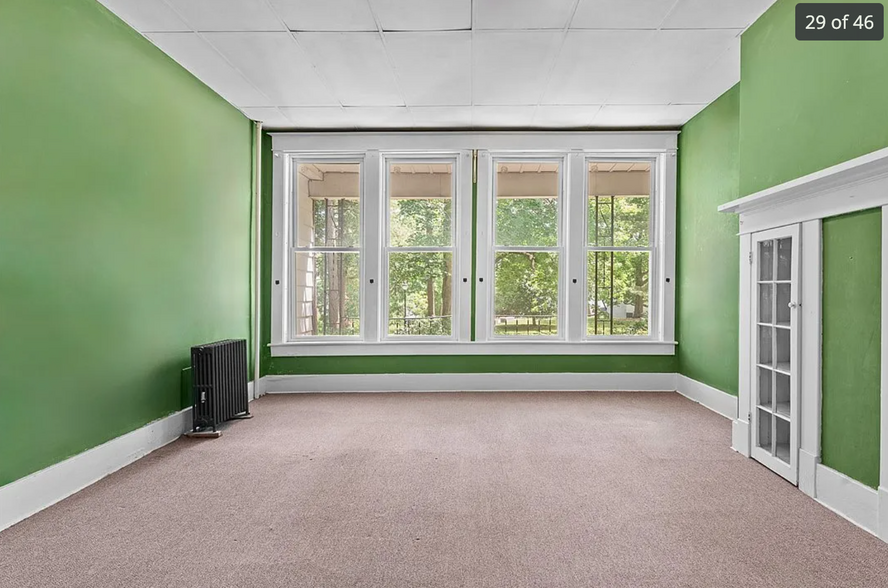 Large Bedroom with Big Windows - 8 Lawn Ave