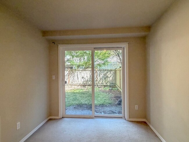 Building Photo - 3bd/2bth North Green Lake Townhome, $3,150/mo.