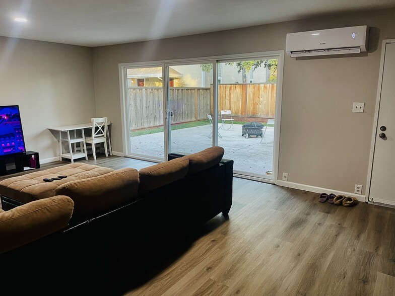 Building Photo - 2600 Jones Rd