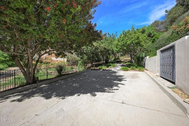 Building Photo - 3263 New York Dr