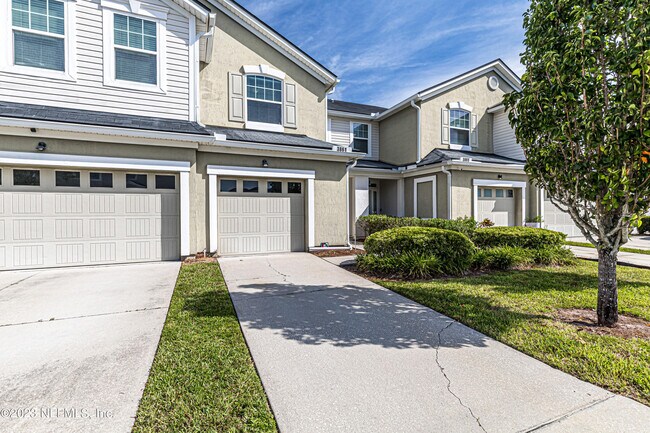 Building Photo - 3861 Aubrey Ln