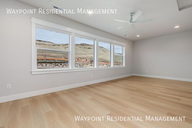 Building Photo - 3570 E Interstellar Ct