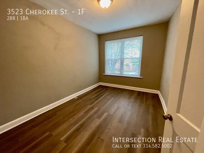 Building Photo - 3523 Cherokee St