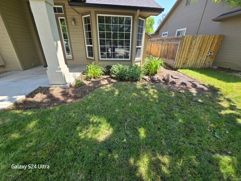 Building Photo - 3846 N Arches Way