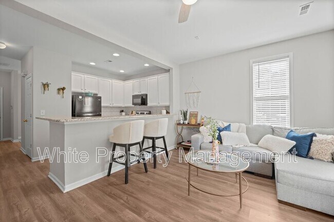 Building Photo - 11339 Dundarrach Ln