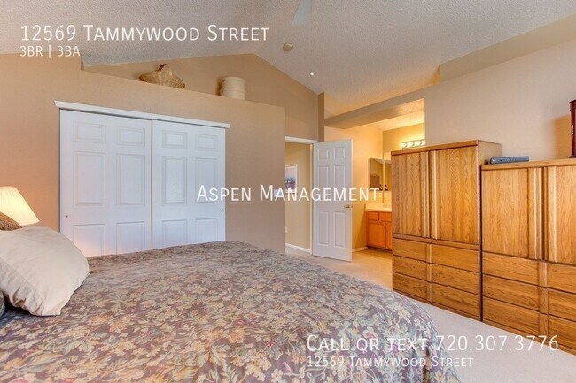 Building Photo - 12569 Tammywood St
