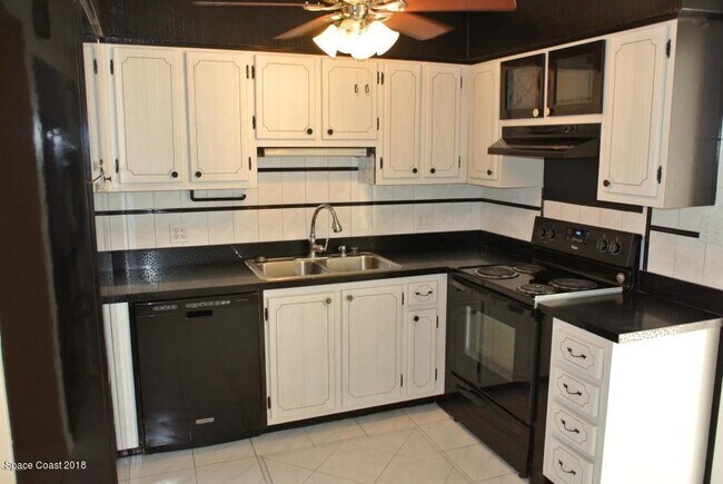 Building Photo - 217 Canaveral Beach Blvd