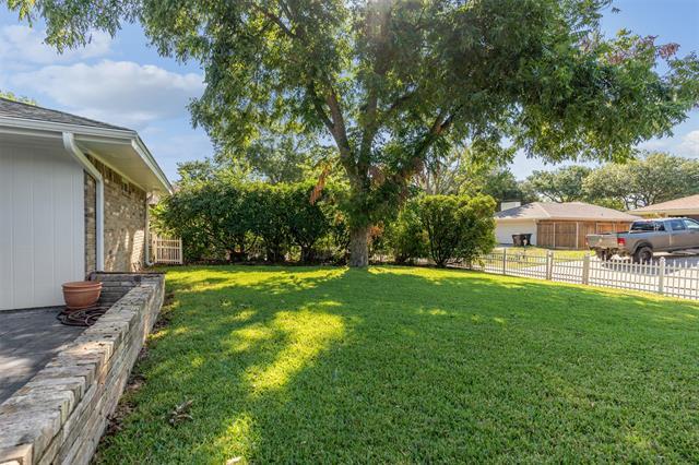 Building Photo - 1616 Tampico Dr