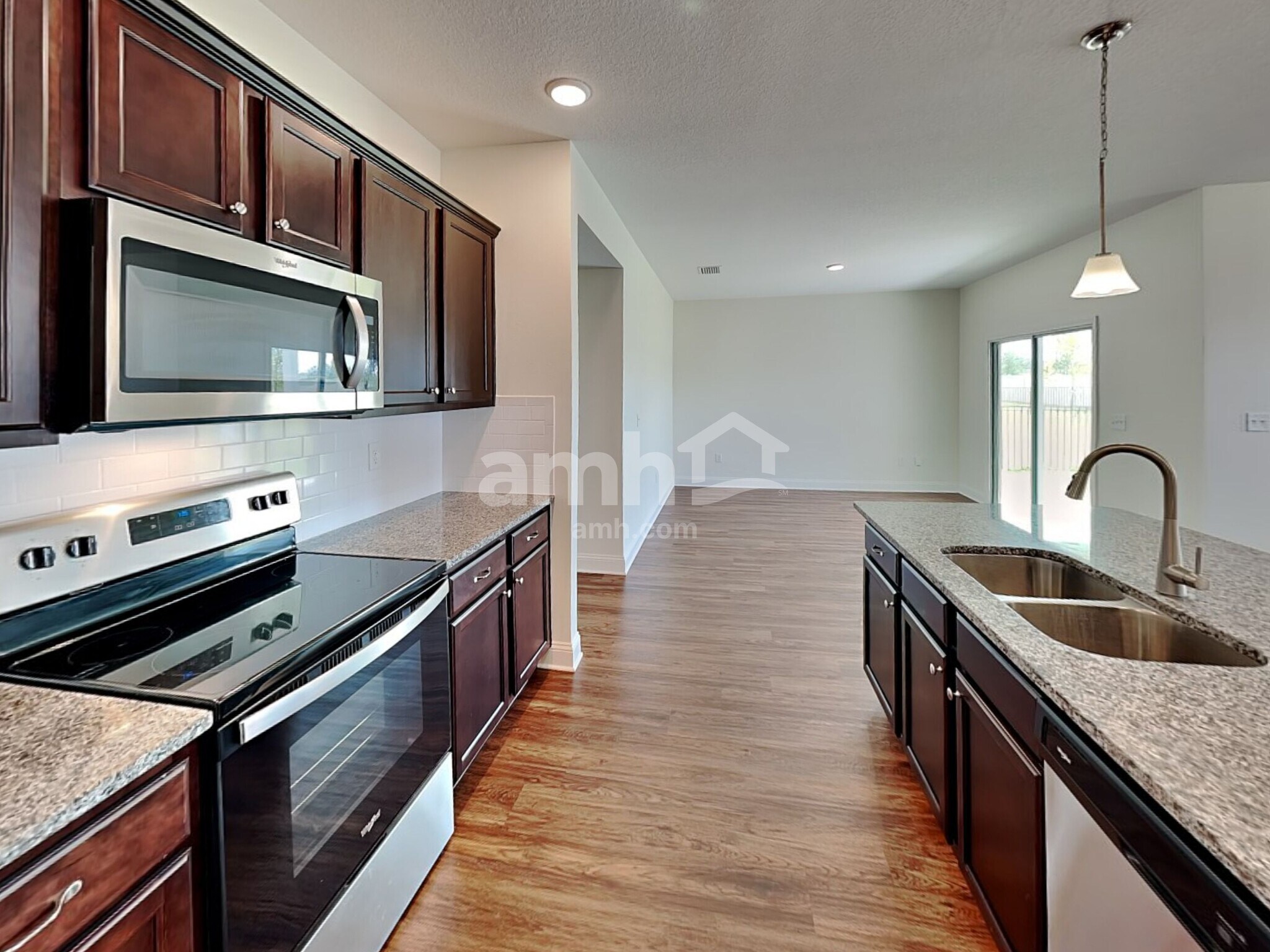 Building Photo - 151 Banyan Frst Dr