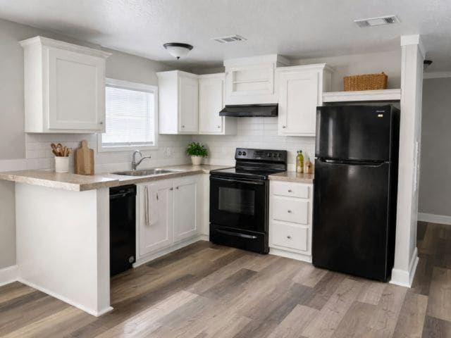 Building Photo - 9421 Sunset Dr