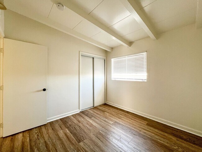 Building Photo - A 3 Bedroom 2 Bath Home with Guest House