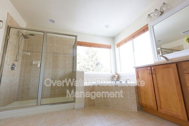 Building Photo - 16439 Mills Park Cir