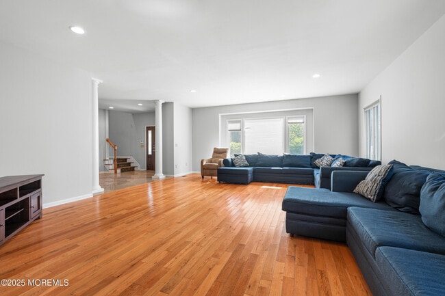 Building Photo - 230 Norwood Ave N