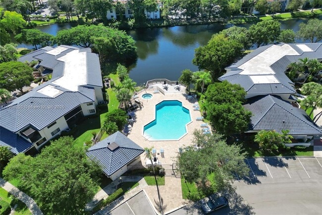 Building Photo - 8137 NW 17th Manor