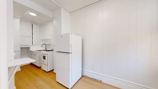 Building Photo - 507 Taylor St
