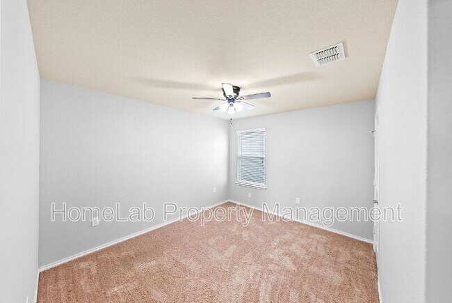 Building Photo - 11734 Pelican Cove