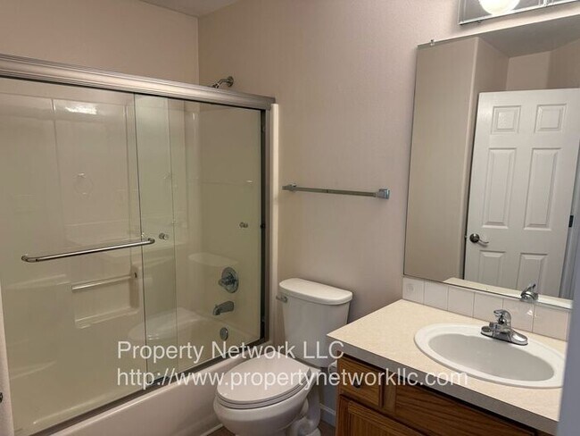 Building Photo - Wonderful Gresham 3 Bedroom Home