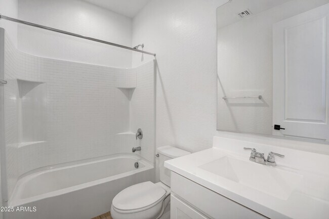 Building Photo - 11341 E Unger Ave