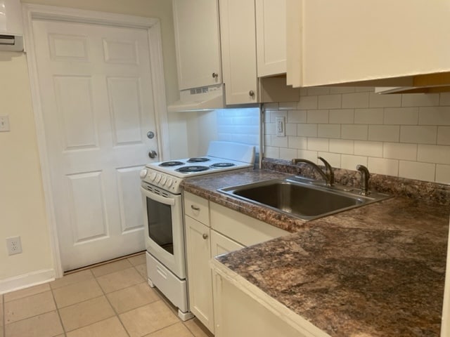 Entry door from Bath - 400 S Ashland Ave