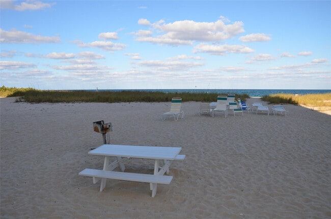 Building Photo - 6000 N Ocean Blvd