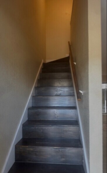 Building Photo - 6760 Prutzman Rd