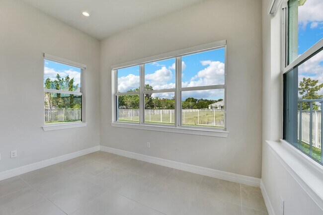 Building Photo - 5329 Blue Reed Ln
