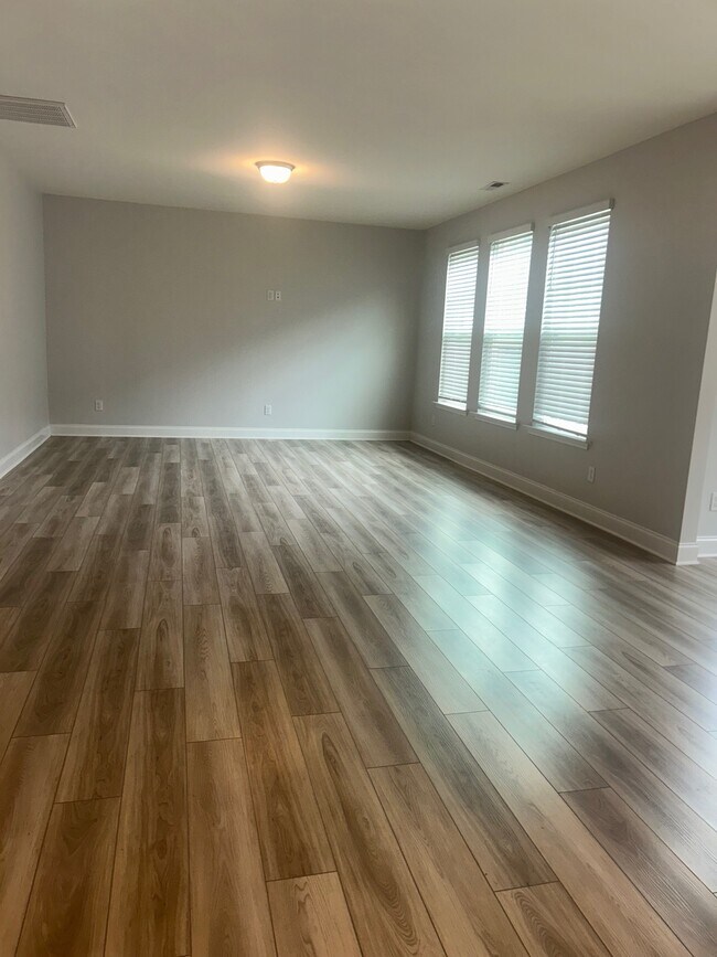 Building Photo - 815 Harmony Ranch Ln