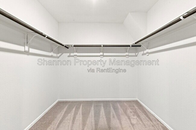 Building Photo - 7227 Gorrion Dr