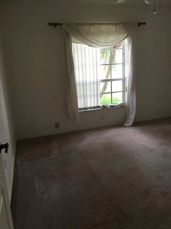 Building Photo - RENT THIS HOME WITH ZERO DEPOSIT