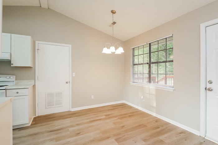 Building Photo - 112 Woodbine Rd