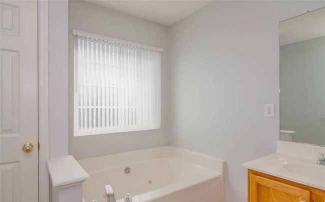 Building Photo - 2305 Bizzone Cir