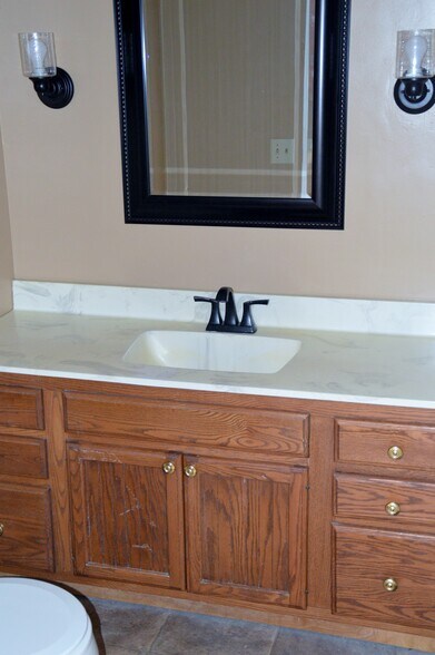 Building Photo - 32 Wilson Ave