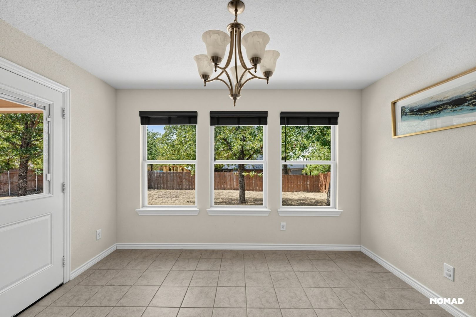 Building Photo - 205 Shady Oaks Dr