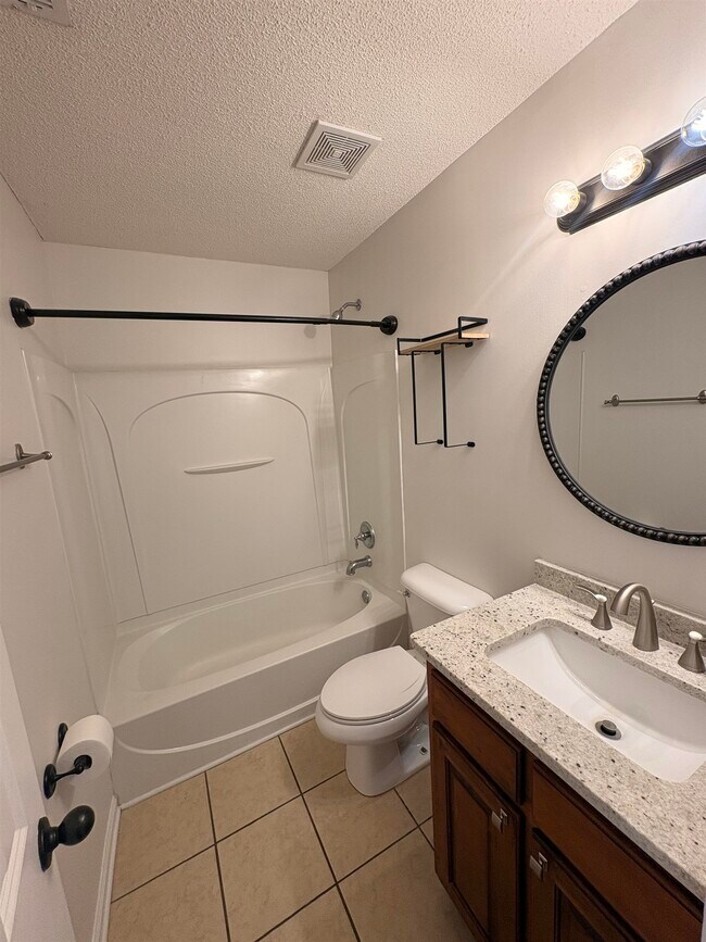 Building Photo - 11590 Milton Ridge Cove